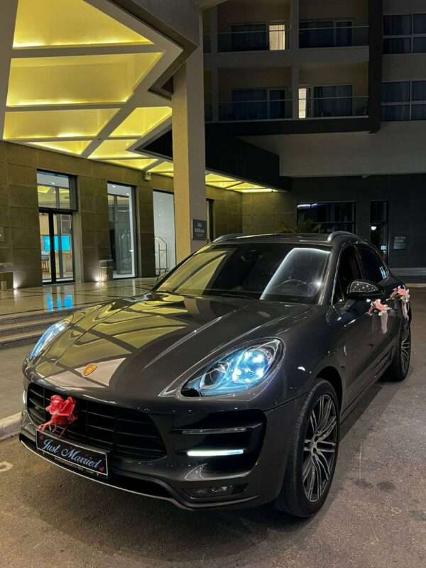 Porsche Macan Turbo 1