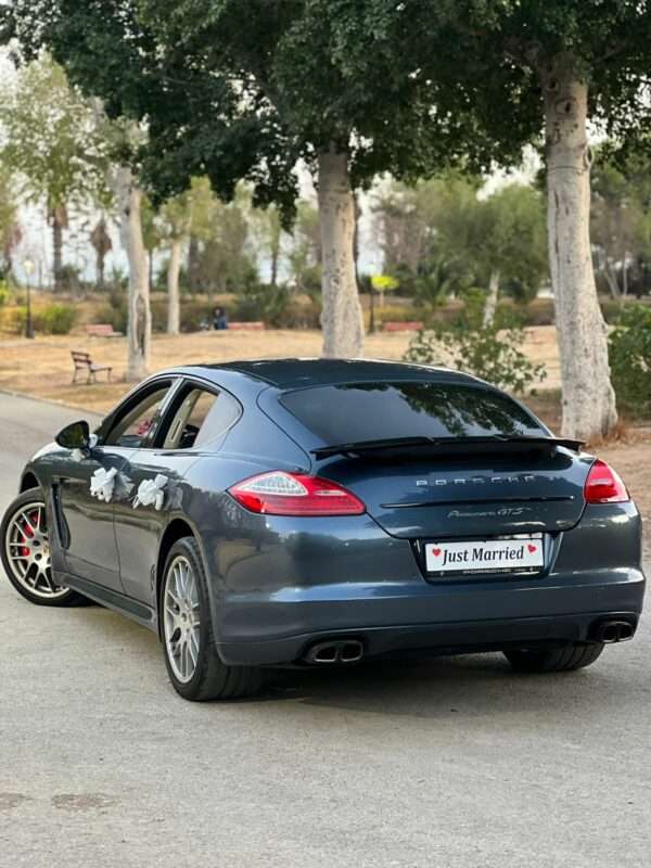 Porsche Panamera GTS 2